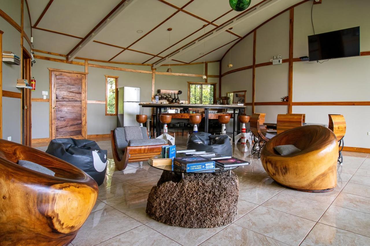 Moon Wonders Vacation House Monteverde ภายนอก รูปภาพ