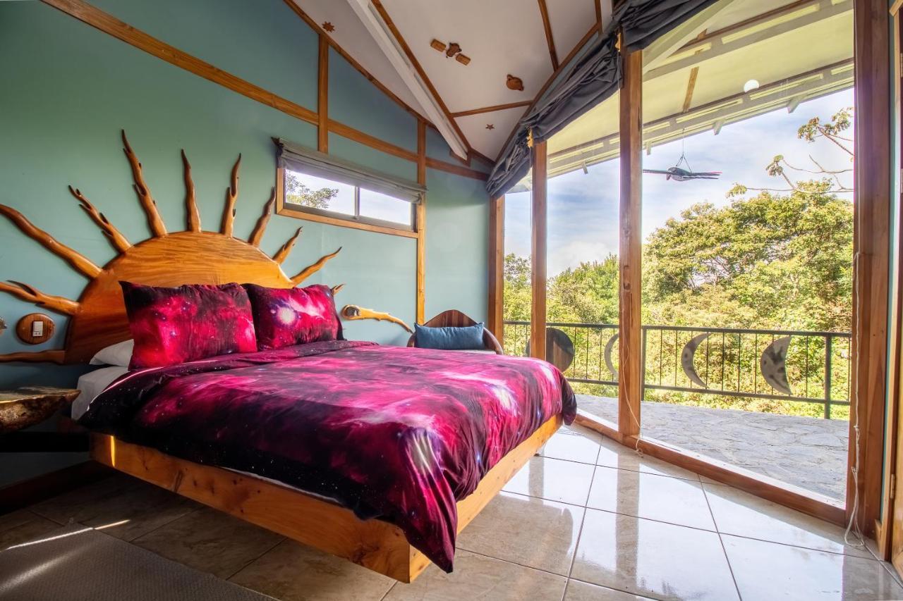 Moon Wonders Vacation House Monteverde ภายนอก รูปภาพ