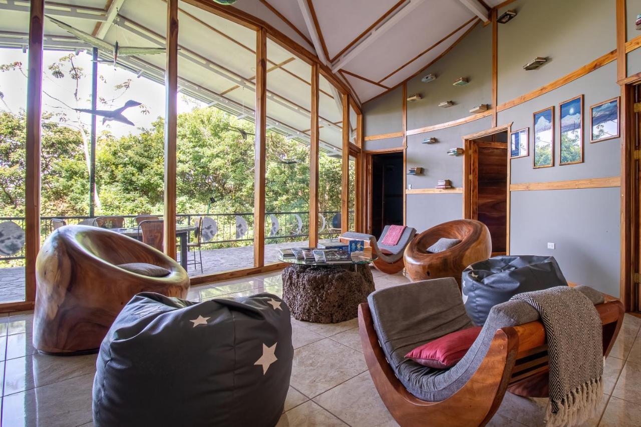 Moon Wonders Vacation House Monteverde ภายนอก รูปภาพ