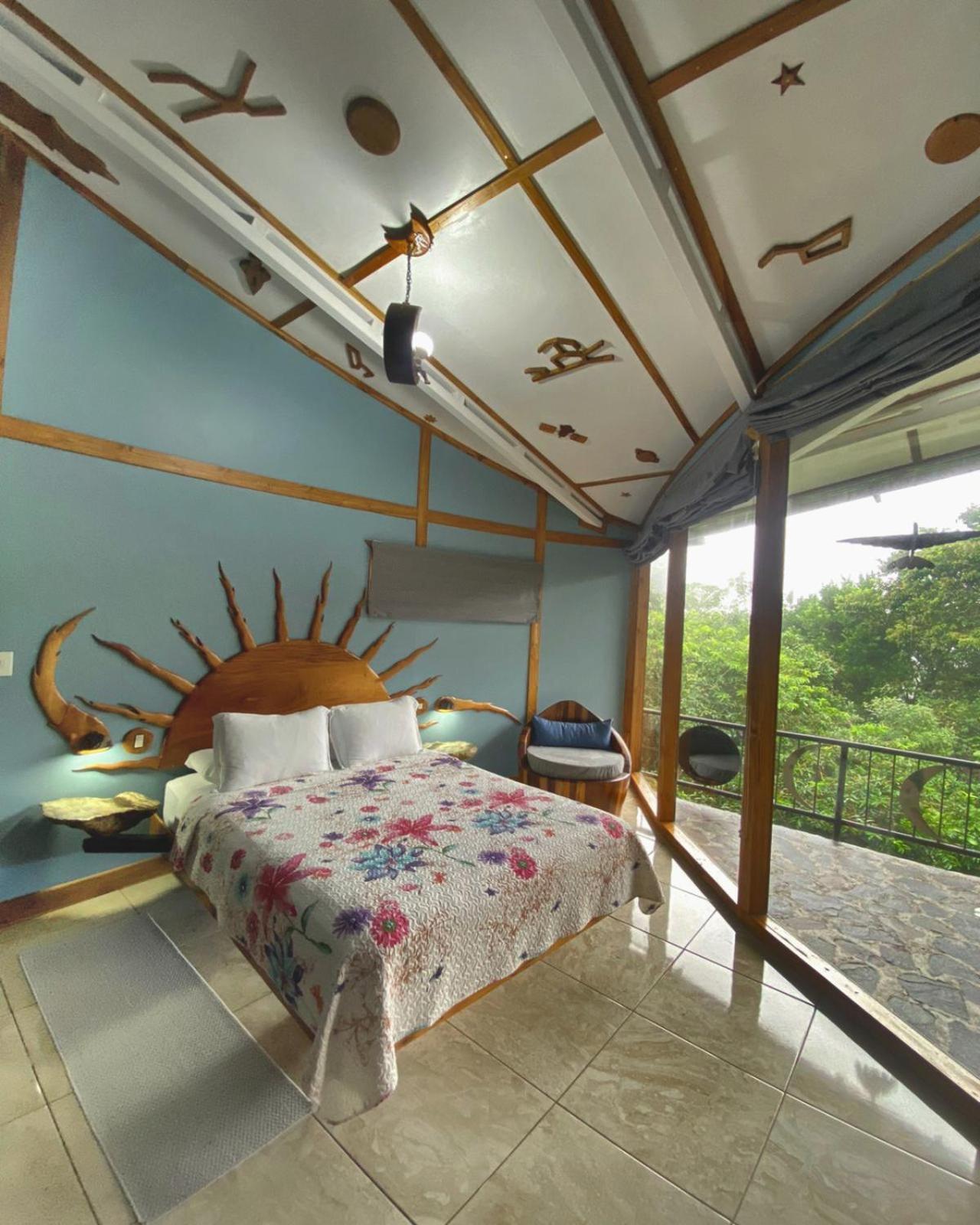 Moon Wonders Vacation House Monteverde ภายนอก รูปภาพ