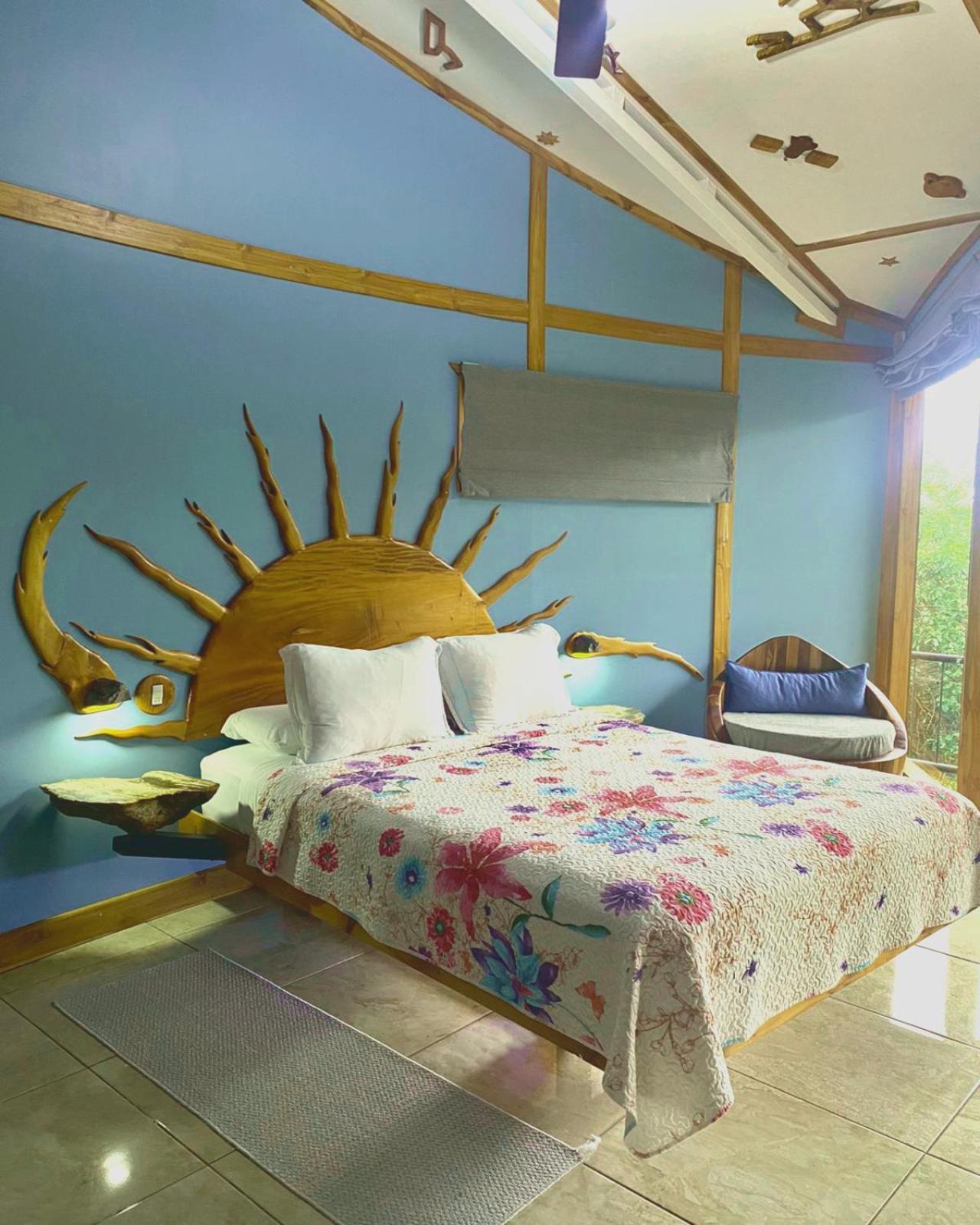 Moon Wonders Vacation House Monteverde ภายนอก รูปภาพ